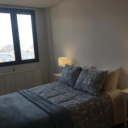 Apartment Tower's Flat 2 On The 30th Floor +wifi +digital Tv
