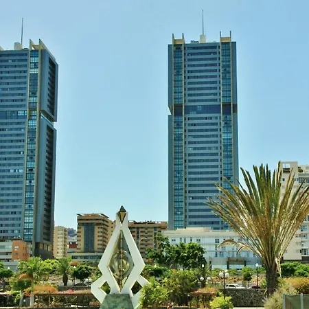 Tower's Flat 2 On The 30th Floor +wifi +digital Tv